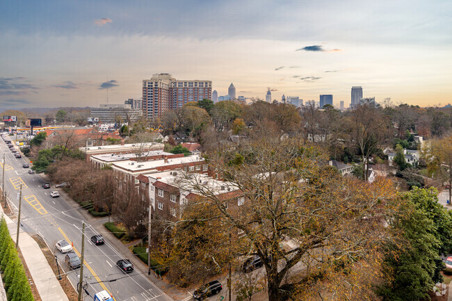 Foto aérea - Manchester Condominiums