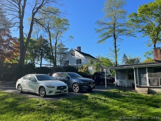 Foto del edificio - 82 Chestnut Hill Rd
