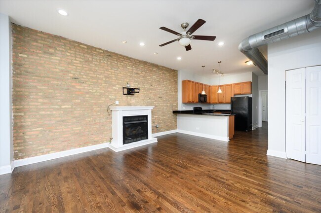 Foto del edificio - 1711 N Whipple St