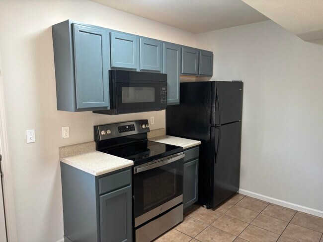 Foto del edificio - 4012 Snowy Owl Dr