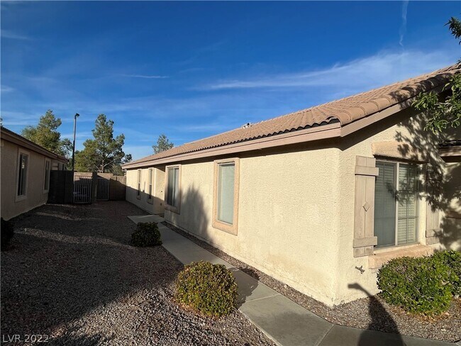 Building Photo - 4898 Nardini Ave
