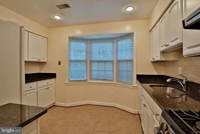 Foto del edificio - 3181 Welby Ct