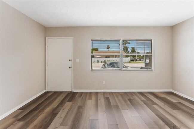 Foto del edificio - 1142 NE 15th Ave