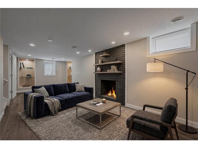 Building Photo - 3100 W 55th St
