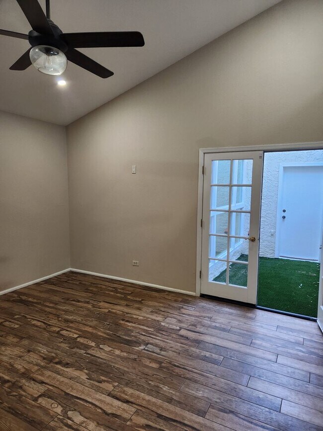Foto del edificio - 4615 E Monte Way