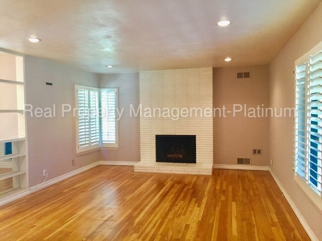 Building Photo - 205 E Garland Ave