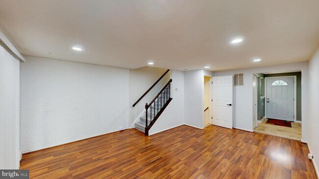 Foto del edificio - 8551 Braxted Ln
