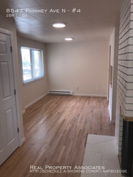Building Photo - Apartment in Greenwood