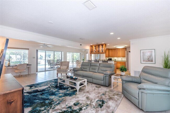 129 Cousley Dr SE - 4