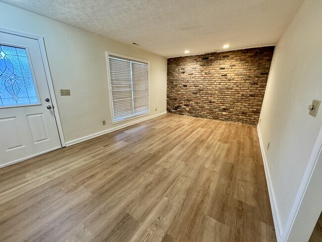 Foto del edificio - 4012 Liberty St