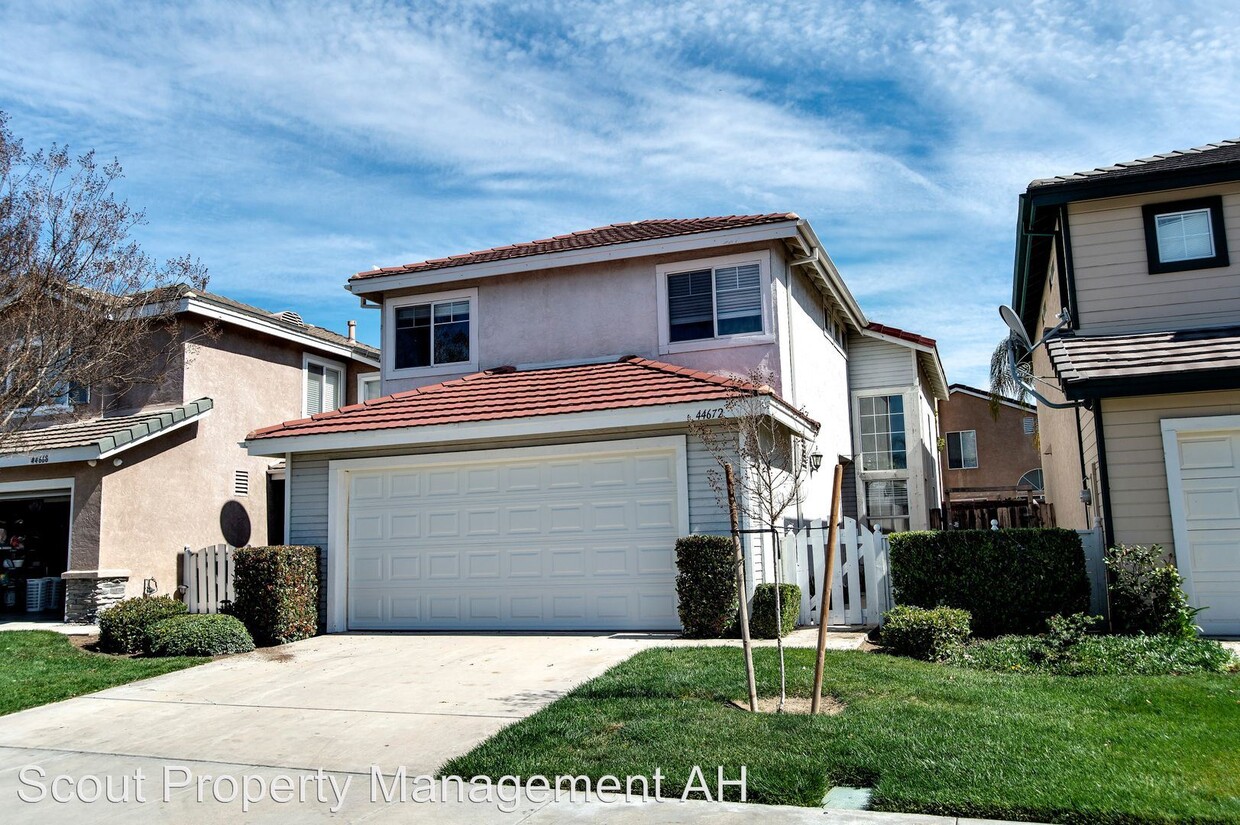 Primary Photo - 3 br, 2.5 bath House - 44672 Ashbury Place