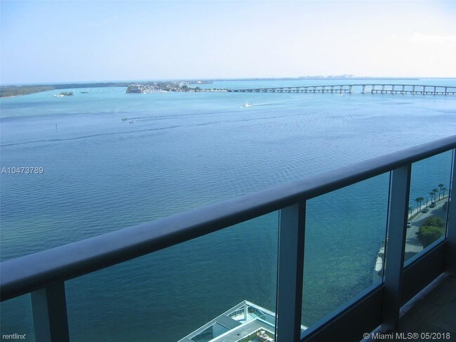 Foto del edificio - 2 br, 3 bath  - 1331 Brickell Bay Dr Apt 1903