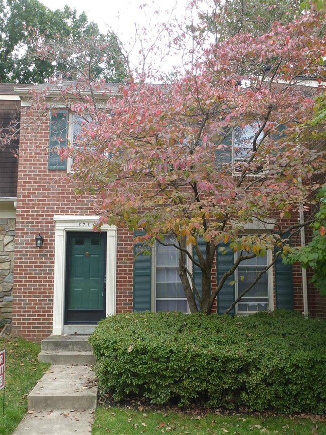 Building Photo - 3725 Yorktown Village Pass