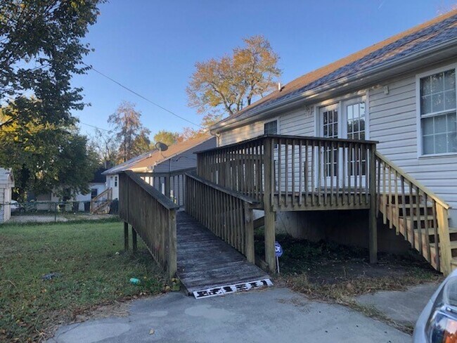 Building Photo - 3 Bed/2 Bath! Coming soon