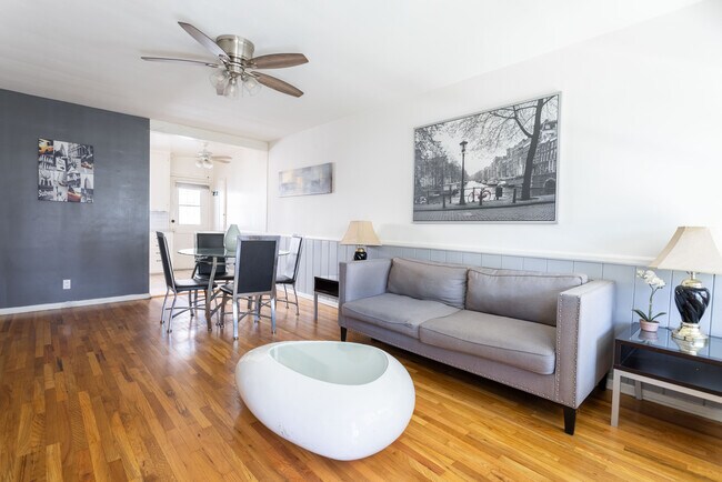 Foto del edificio - 12427 Chandler Blvd Valley Village CA 91607