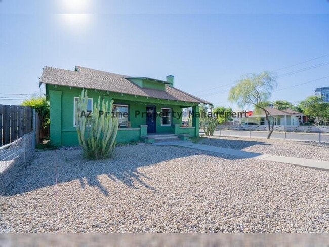 Photo - 1001 E Garfield St House