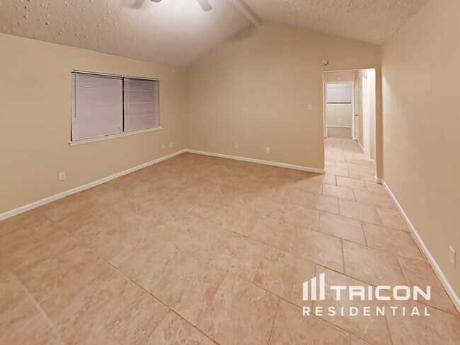 Foto del edificio - 14511 Sequoia Bend Blvd