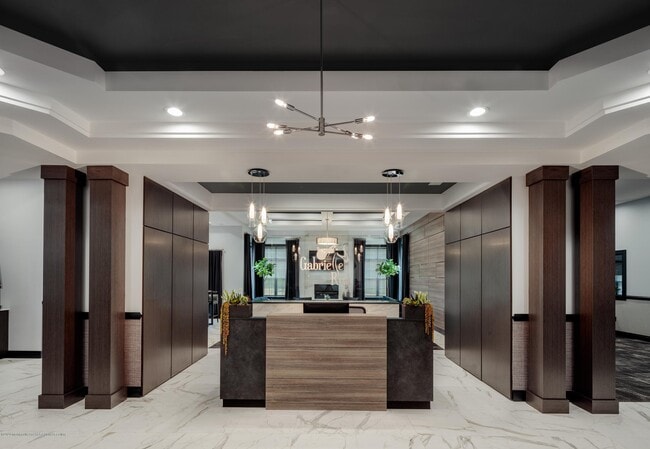 Foto del edificio - 427 Stallion Cir W