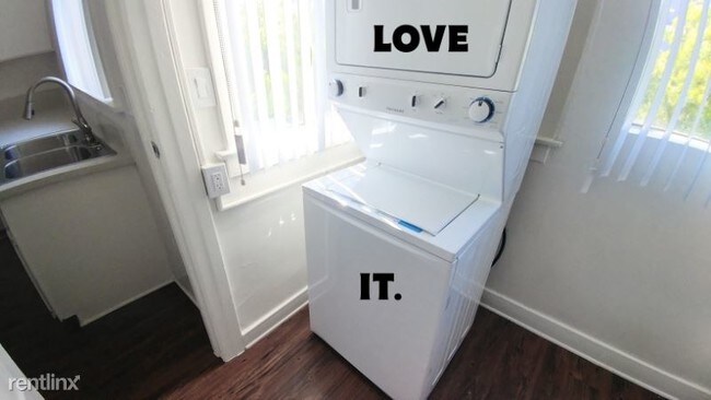 Foto del edificio - 1 br, 1 bath House - 4222 Sunset Dr