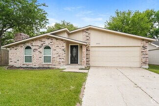 Building Photo - 15411 La Loma Dr