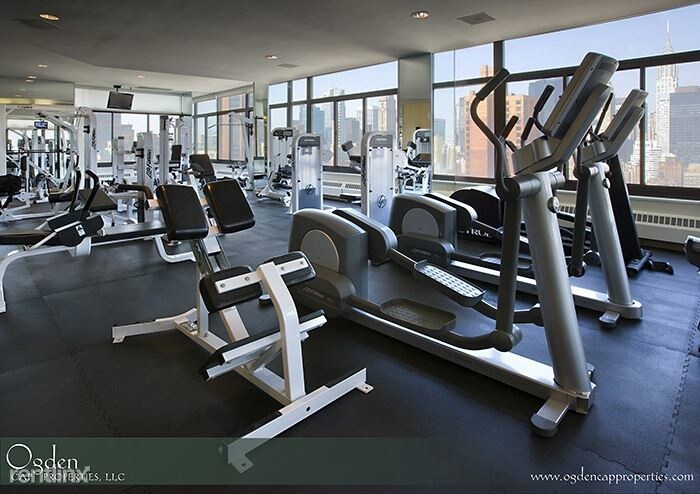 Building Photo - 151 E 31st St