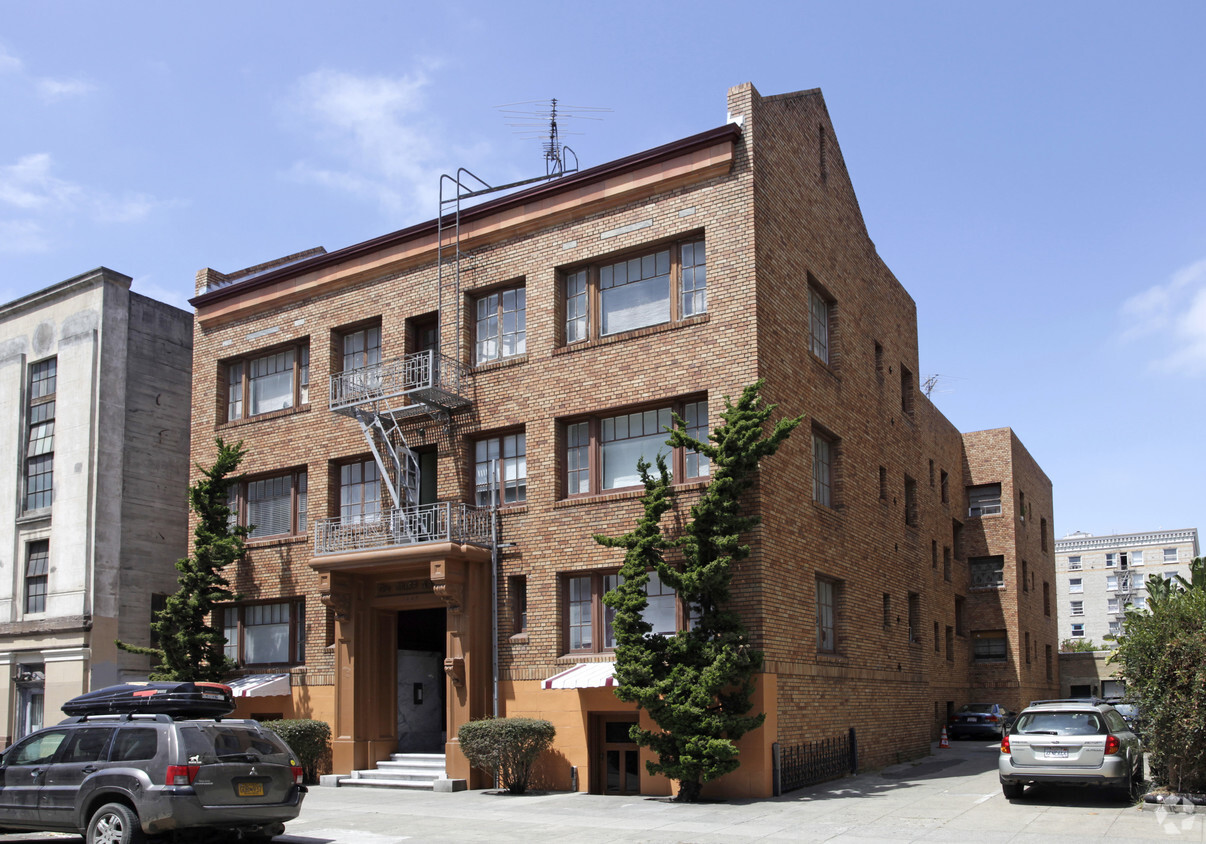 Primary Photo - 1449-1451 Alice St