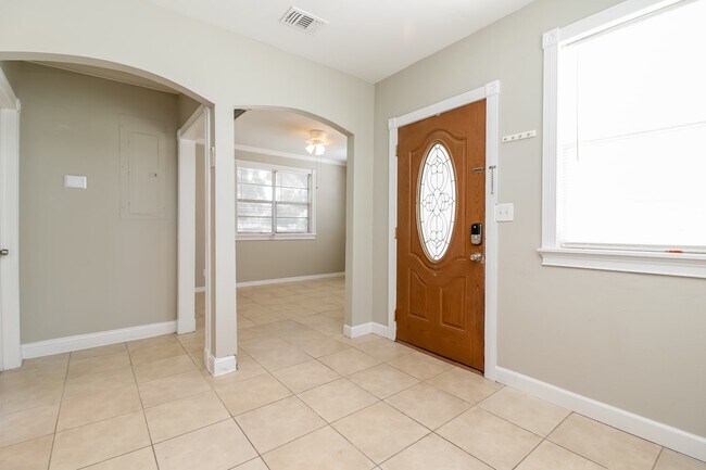 Foto del edificio - 1904 W Saint Louis St