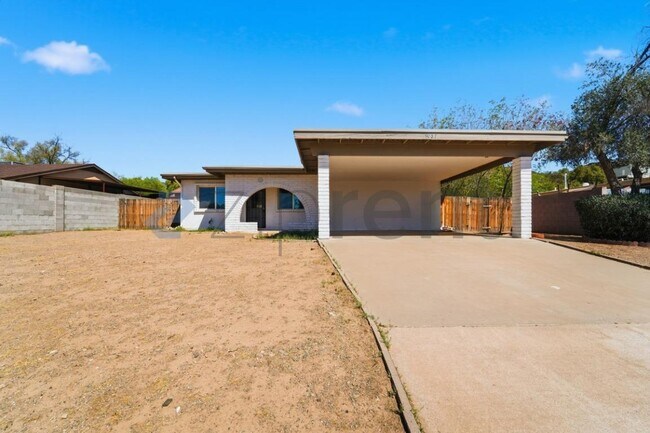 Foto del edificio - 9037 N 14th St