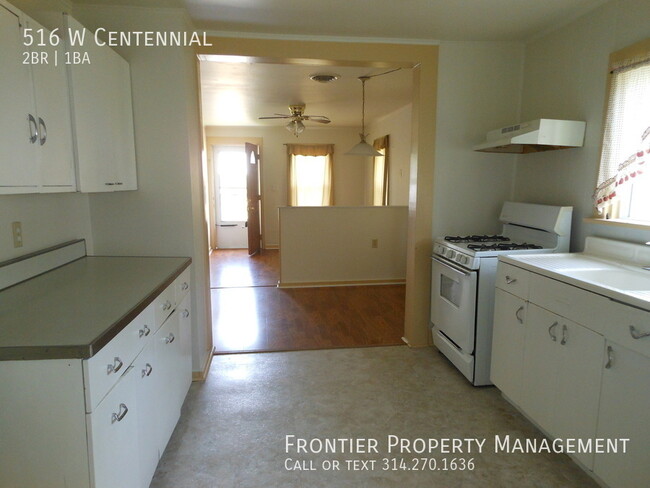 Building Photo - 2 Bedroom House in Bowling Green