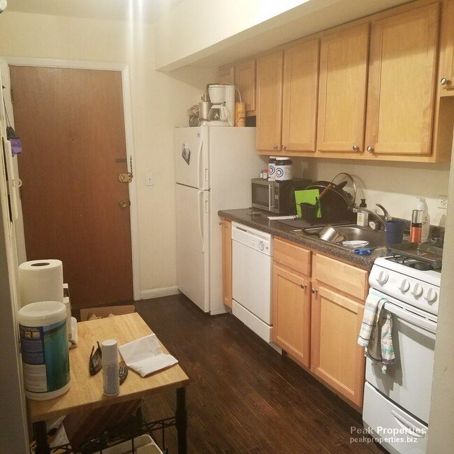 Foto del edificio - 1743 W Roscoe St