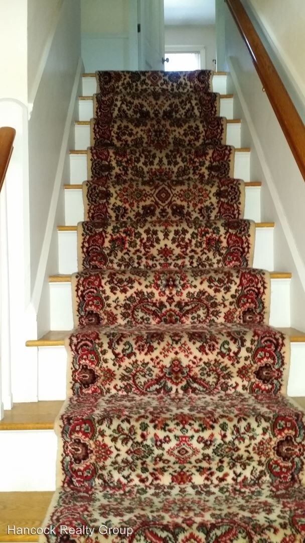 Building Photo - 3 br, 2.5 bath House - 111 King Avenue