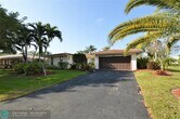 Foto principal - 8592 NW 7th St
