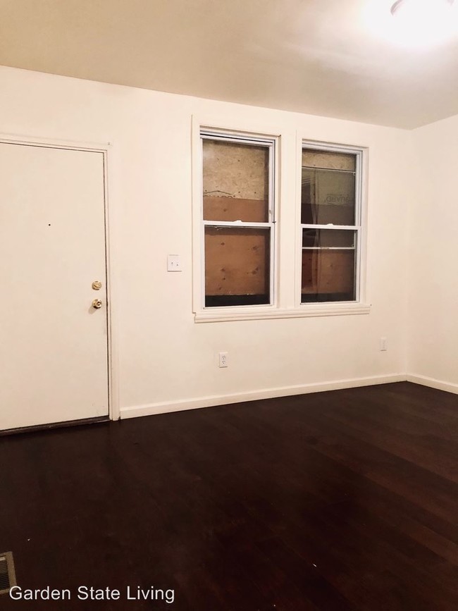 Building Photo - 2 br, 2 bath House - 239-241 West End Avenue