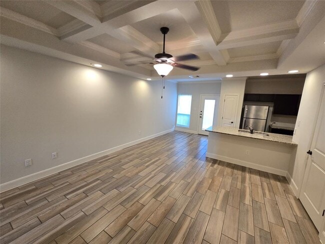 Foto del edificio - 6403 Melanzane Ave