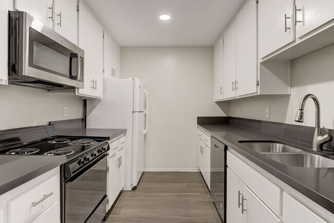 Foto del interior - 747 Gayley Ave