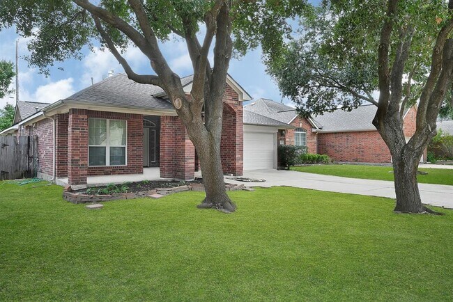 Foto del edificio - 16835 Marston Park Ln