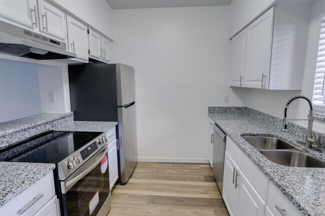 Building Photo - 4719 Capri Pl