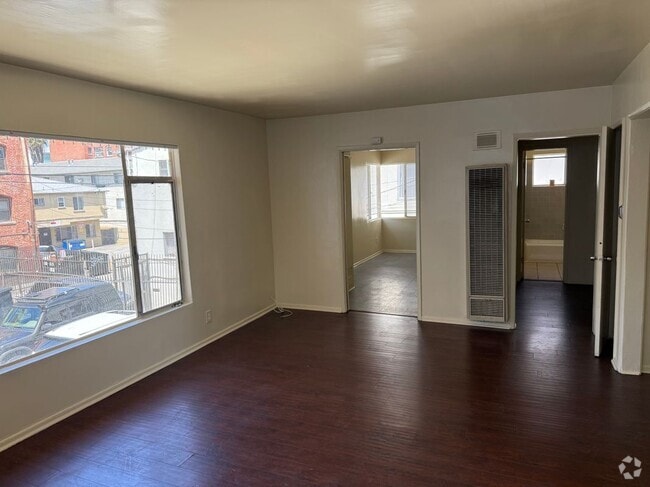 Building Photo - 749 S Berendo St