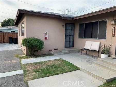 Foto principal - 8839 Elm Ave