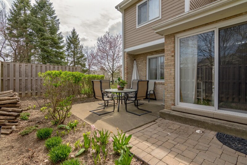 Primary Photo - 209 W Golfview Terrace