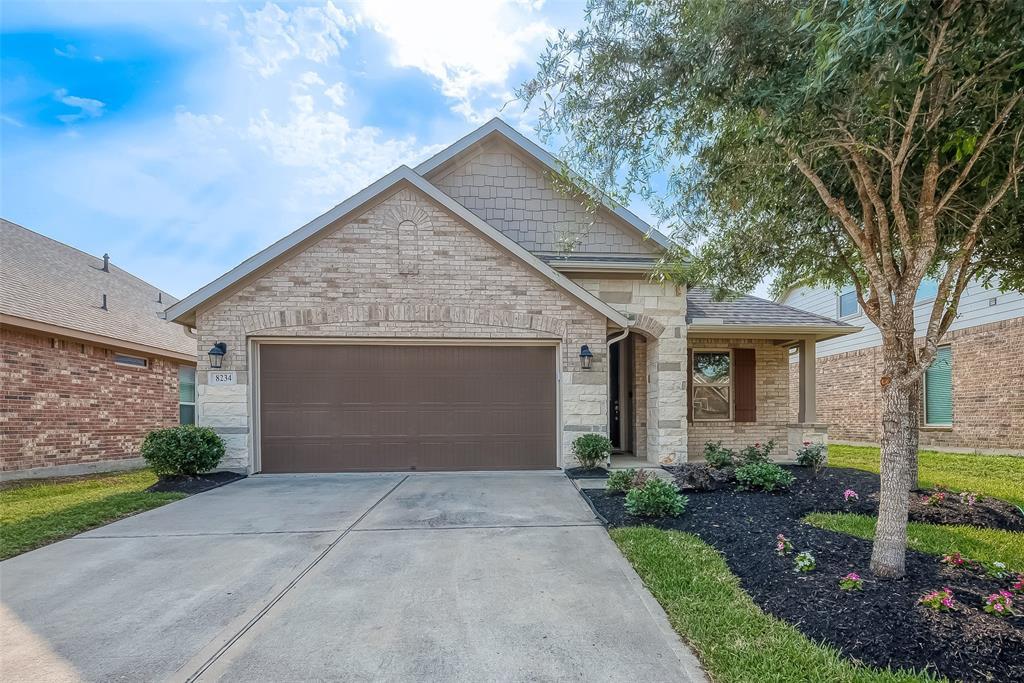 Foto principal - 8234 Aleppo Pine Ln