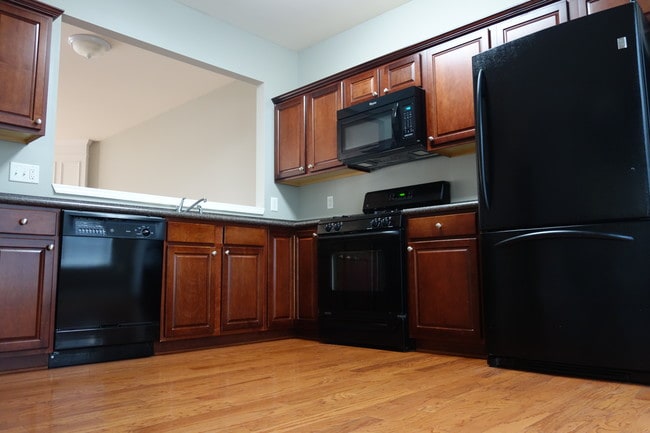 Building Photo - 1390 Thornborough Dr