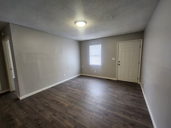 Foto del edificio - 20 Rossfield Cv