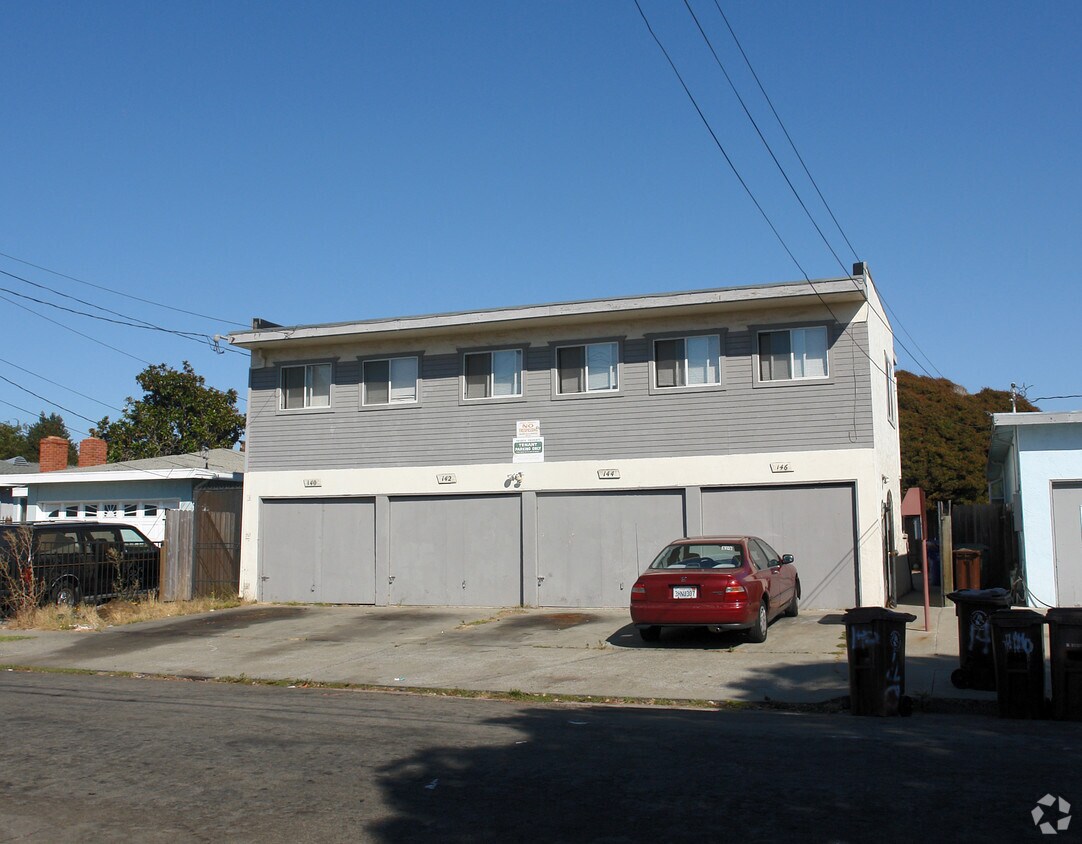 Building Photo - 140 S 22nd St