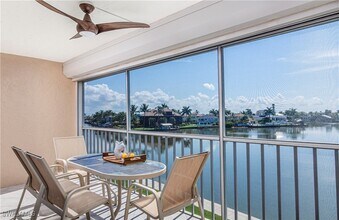 Building Photo - 10682 Gulf Shore Dr