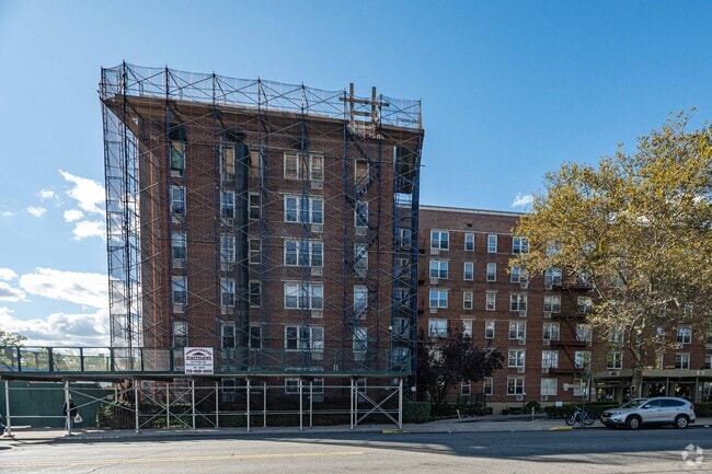 Building Photo - 5930 108th St
