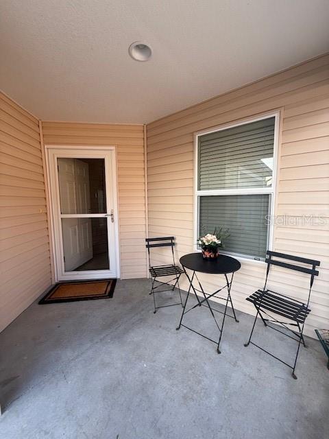 Foto del edificio - 853 Sapphire Pl