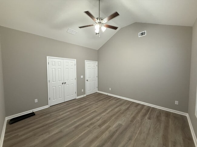 Foto del edificio - 151 Charlotte Cir