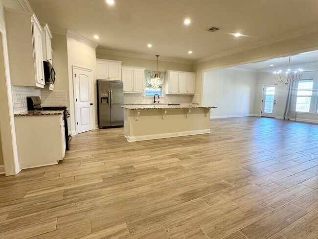 Building Photo - 4 bedroom 3 bathroom Spacious House for Rent in Reserve at Conway