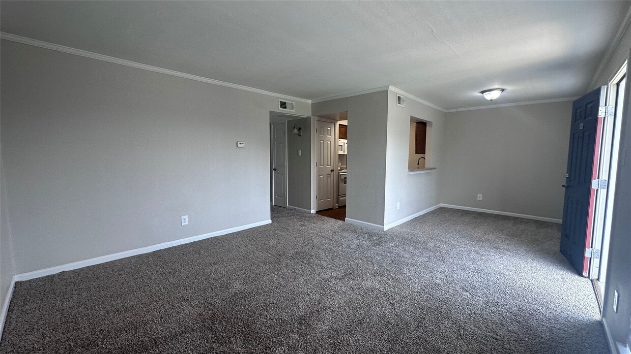 Building Photo - 2825 Bellefontaine Blvd
